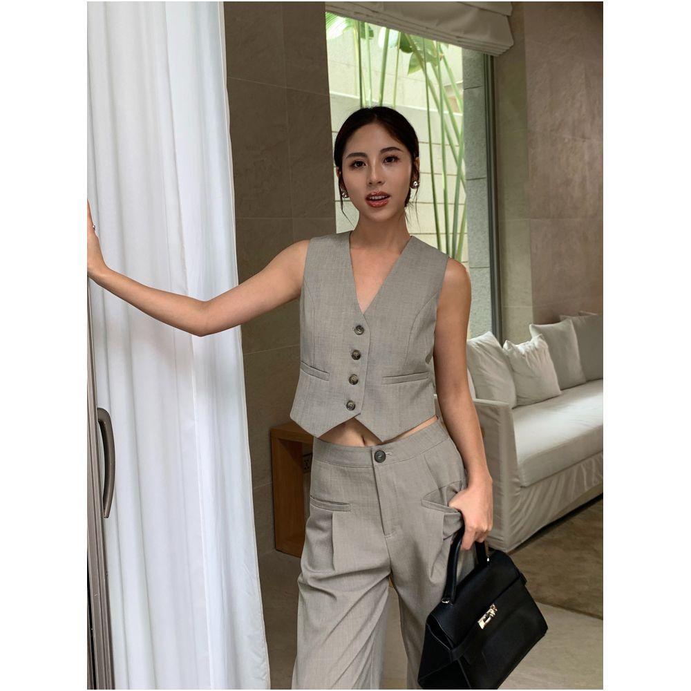 ASAYA7284 – Tailored Chic Cropped Vest ✨🖤🤍