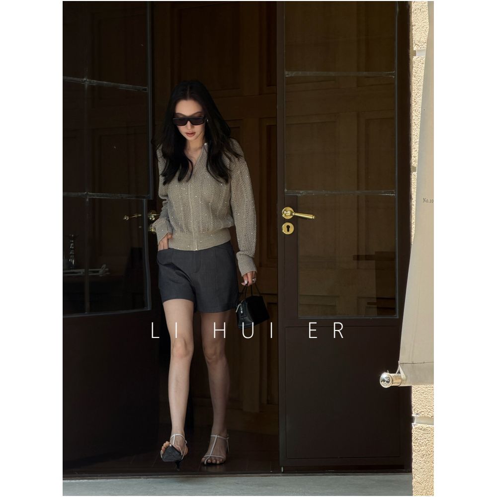 LiHuiEr Moon Steps Women s Summer Suit Gray Straight Leg Shorts Light Luxury Casual Versatile Design image 1