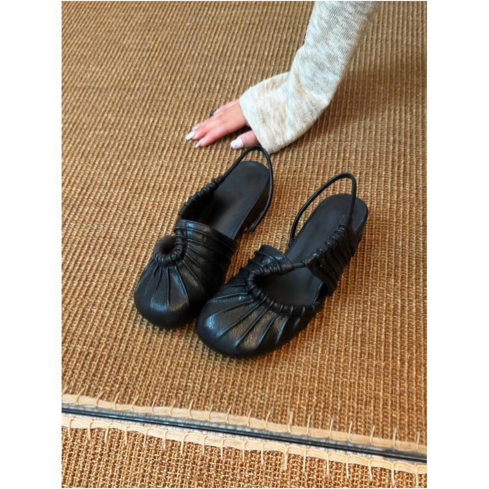 Sheepskin version French retro genuine leather pleated closed toe sandals for women casual comfortable hollowed out texture suitable for outdoor wear and commuting image 1