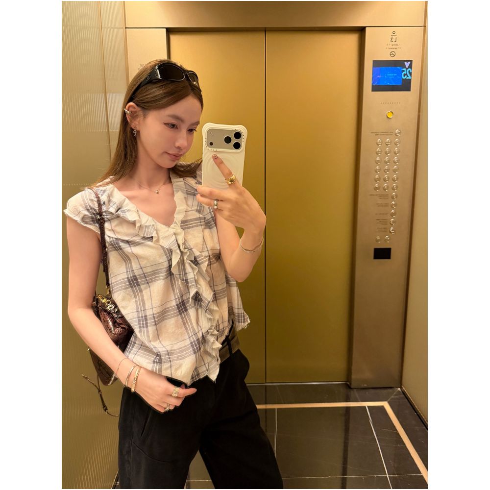13C Artistic Gray Retro Large Ruffle V Neck Plaid Shirt Summer New Versatile Sleeveless Top image 0