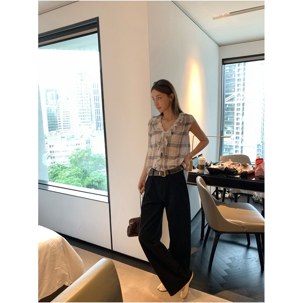 13C Artistic Gray Retro Large Ruffle V Neck Plaid Shirt Summer New Versatile Sleeveless Top image 2