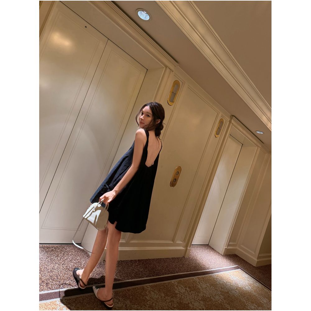 Shi Weiliang Backless Dress 26 Kendall Jenner Back View 100 Combed Cotton Slim Fit Large Backless Umbrella Skirt Doll Dress for Women image 2