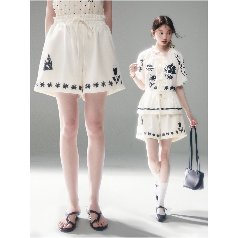 Uare original design a natural sunny day cotton and linen shirt and shorts set with bird and floral print image 3