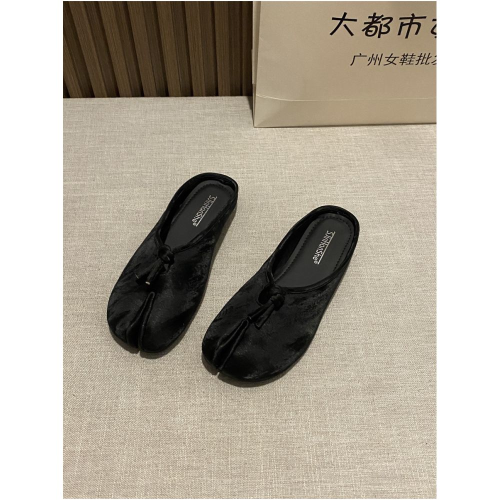 Chinese style round toe split toe pig s trotter soft sole half slippers for women 2026 new style flat wearable slip on comfortable single shoes image 3