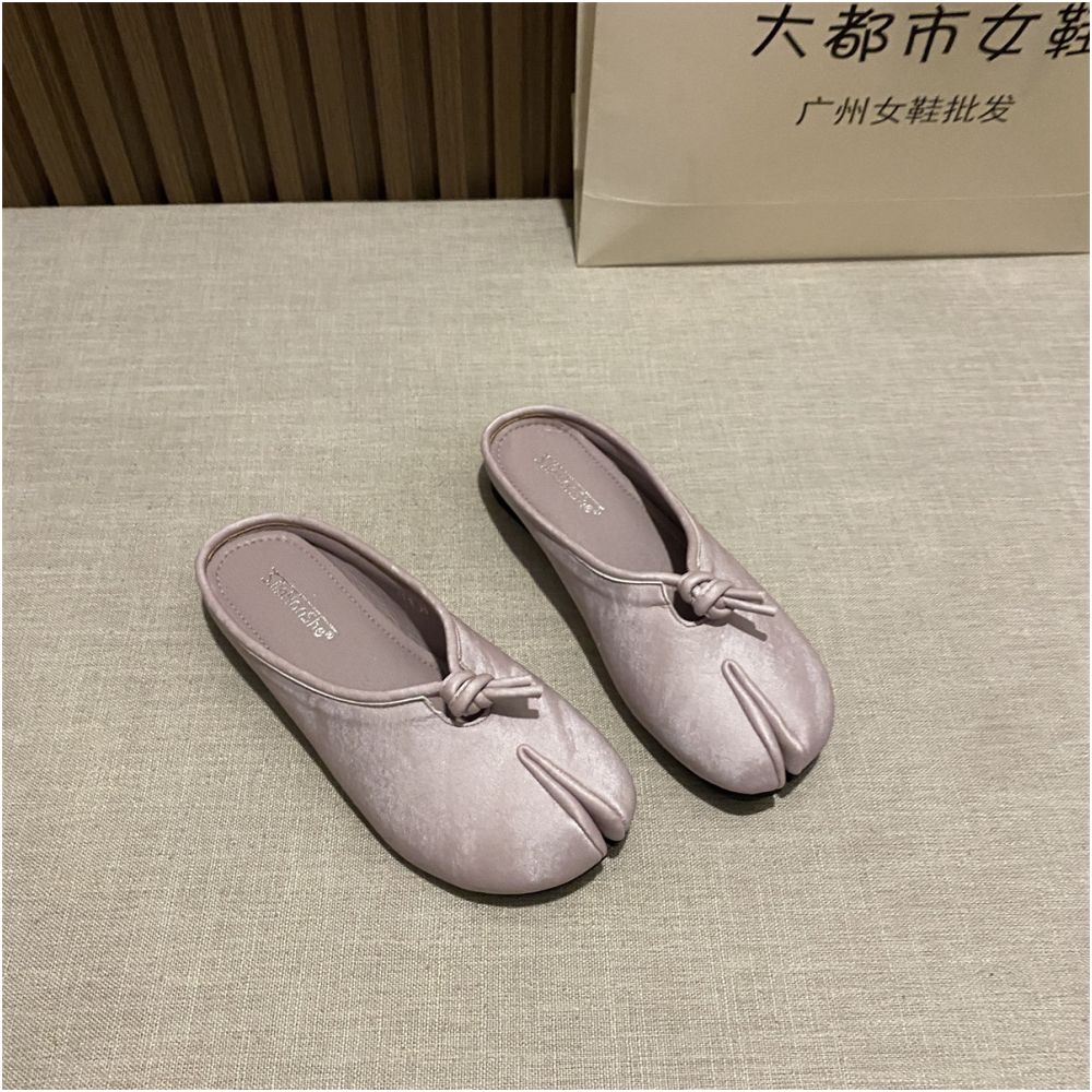 ASAYA7419 – Velvet Tabi Knot Mules 🎀🥿