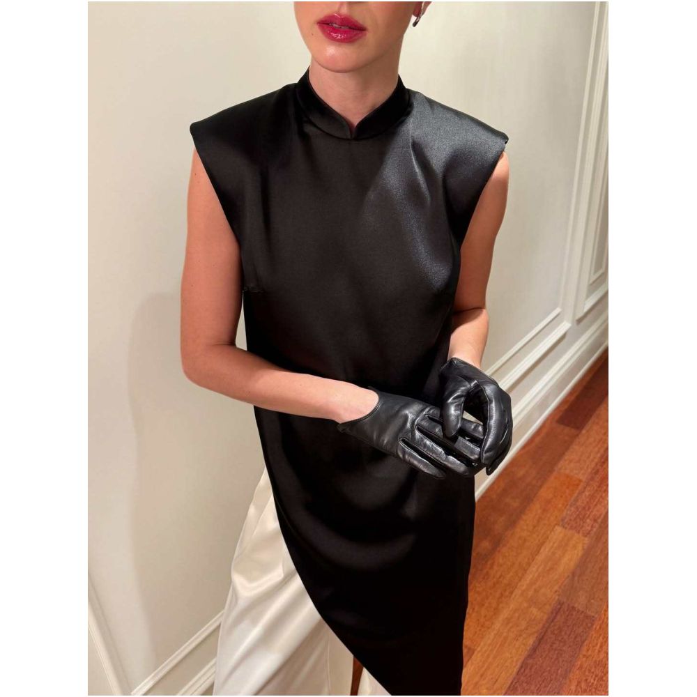 ASAYA7610 – Noir Asymmetric Satin Top 🖤✨