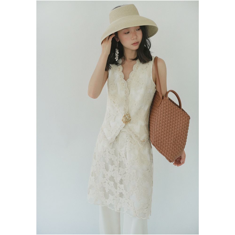 50 off clearance sale no returns except for quality issues Women s vest and trouser set two piece set image 4