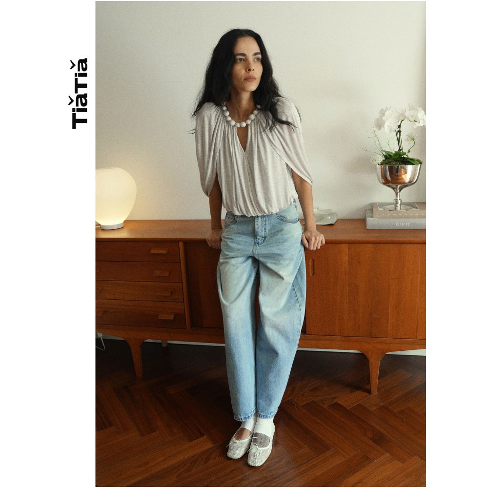 TiaTia s Spring Summer 2026 New Arrival Airy Seamless Shawl Cape with Two Way Design Necklace Embellished French Top image 1