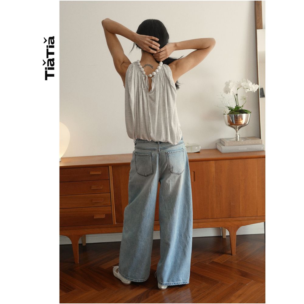 TiaTia s Spring Summer 2026 New Arrival Airy Seamless Shawl Cape with Two Way Design Necklace Embellished French Top image 3