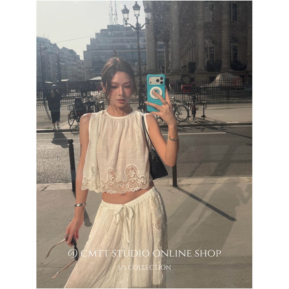 Currently available Nana s style niche French sleeveless lace textured round neck vest jogger pants set image 1