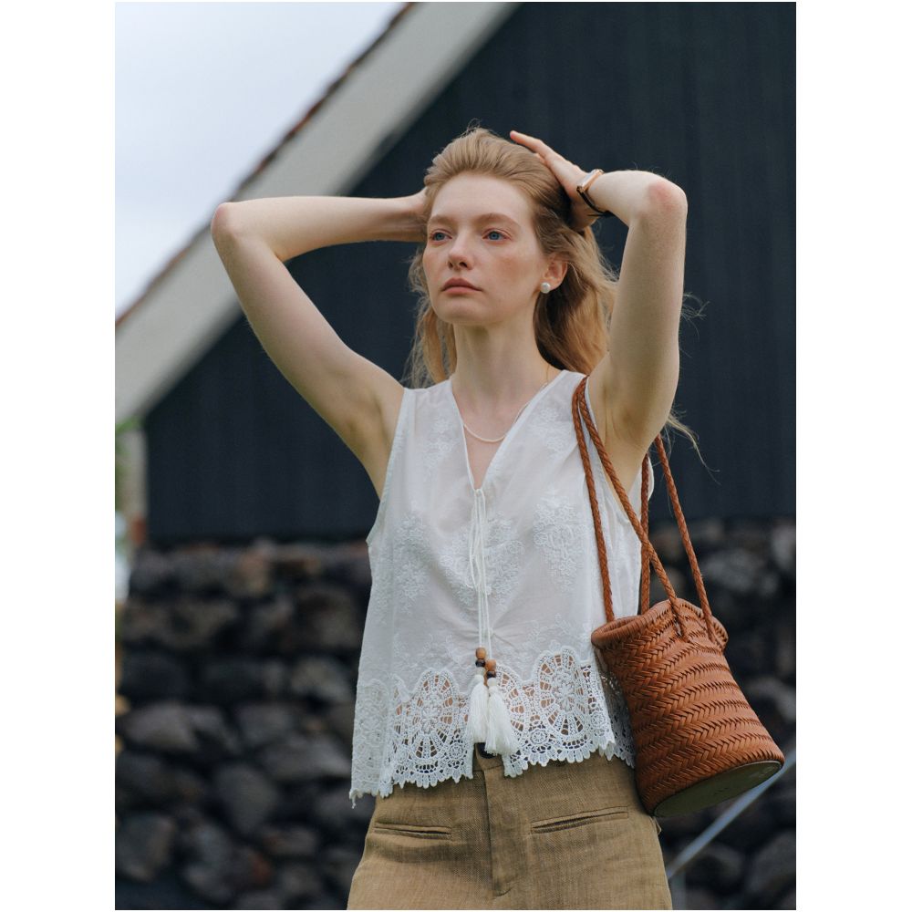 Clean Sense Floral Embroidery Tassel Beaded Tie Waist Sleeveless Top Perfect for Summer Cooling Outfits image 2