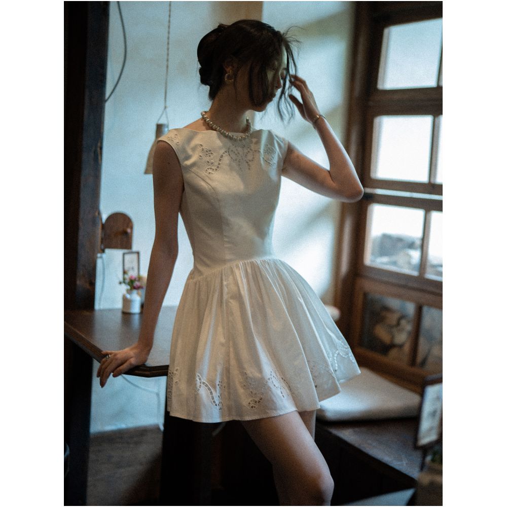 Texture Si Custom Made Ins Style Slim Fit Hollowed Out Embroidery French Elegance Off Shoulder Heavy Duty Waist Cinching Dress image 1