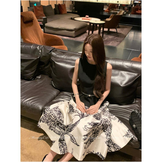 ASAYA7874 – Monochrome Art A-Line Skirt 🖤🤍