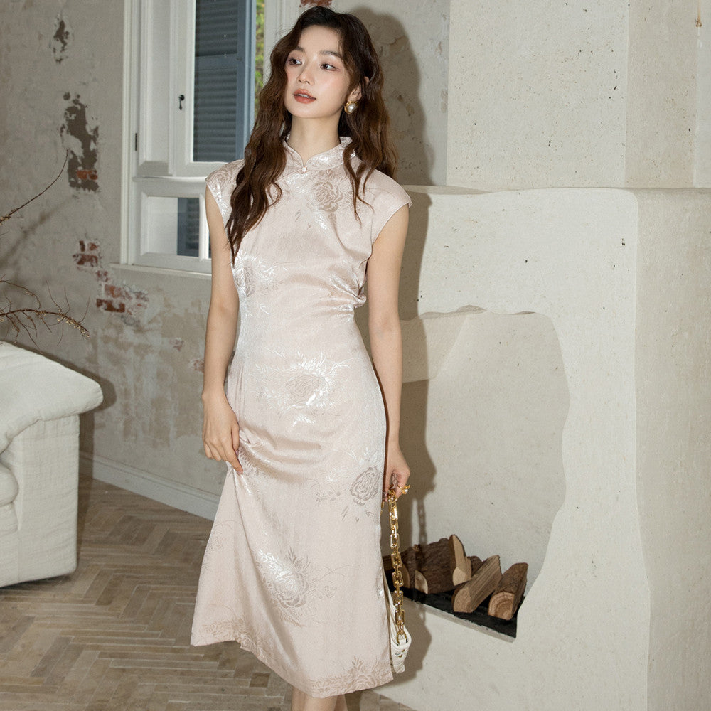 Summer Edition Apricot Jacquard Texture Dress with Goddess Style 2704 Queen s Temperament Retro Improved Cheongsam Skirt image 7