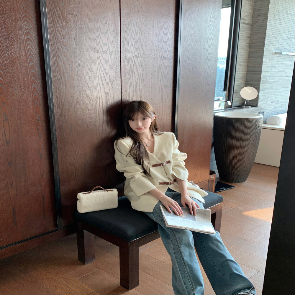 In stock CHICYOU loose old money woven textured suit milk white leather buckle suit jacket for women image 5