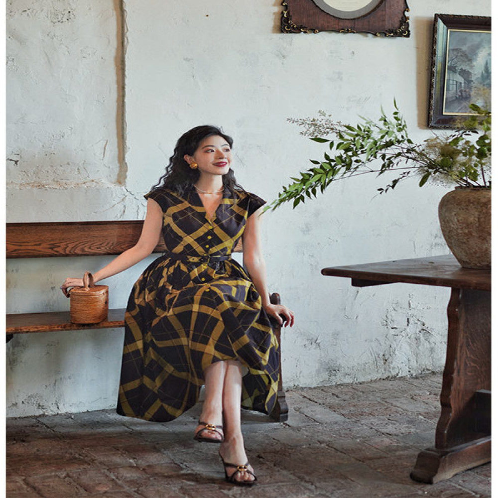 Chings French retro V neck hazelnut coffee color avocado green contrasting Hepburn style high waisted A line large skirt image 2