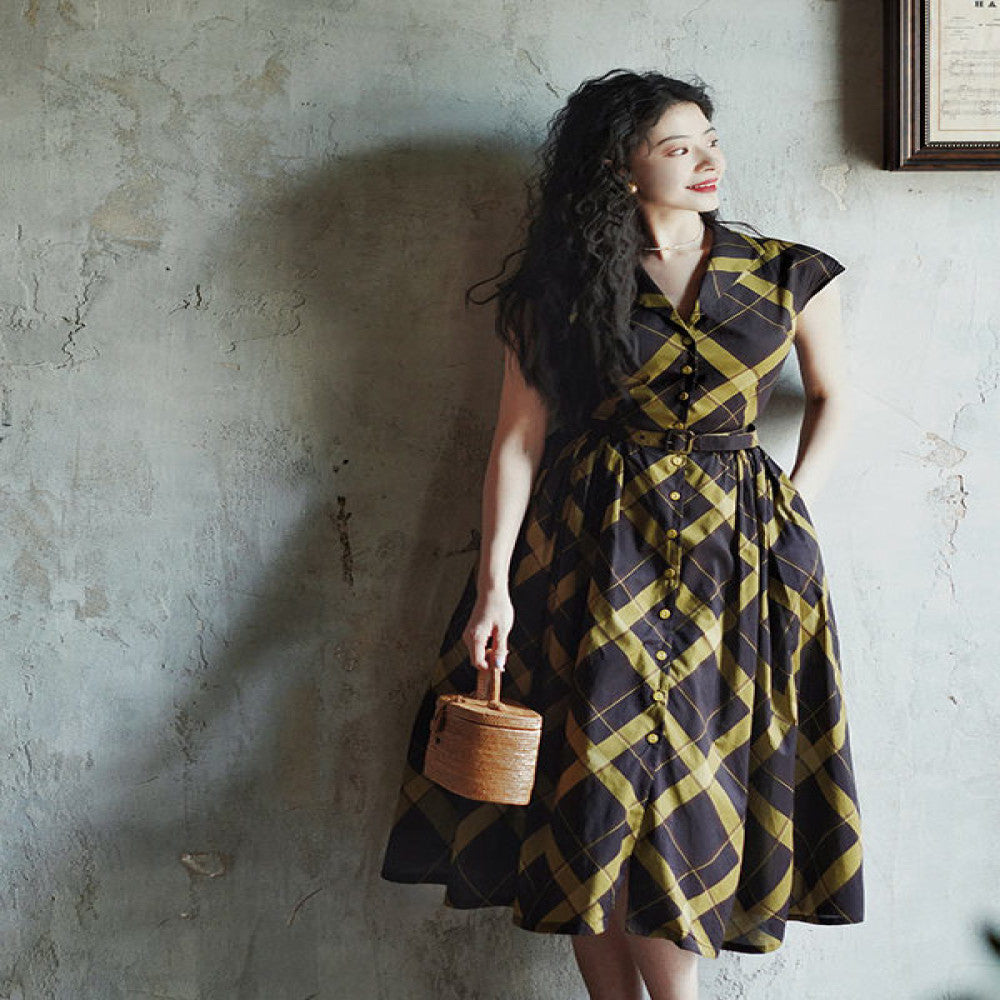 Chings French retro V neck hazelnut coffee color avocado green contrasting Hepburn style high waisted A line large skirt image 4