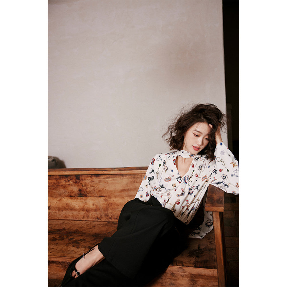 Rosebanks printed all the jewelry they couldn t afford on my vintage printed lace up shirt image 4