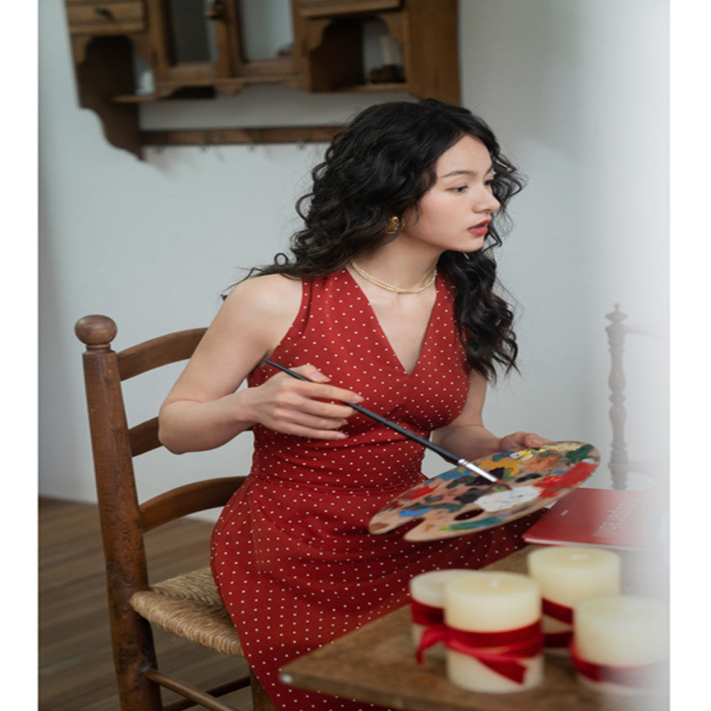 Ching s French retro Marilyn style sleeveless dress with a small exposed back and high waist to show off weight V neck chest cushion style floral skirt image 19