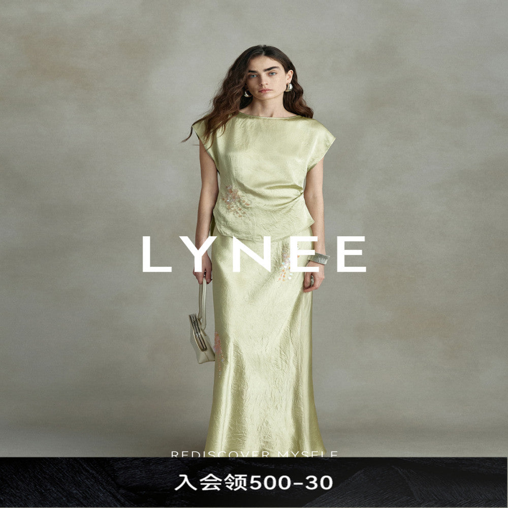 LYNEE New Fashionable Women s Gold Style Acetic Acid Skirt Summer Two Piece Set Nail Bead Glitter Tank Top Set image 0