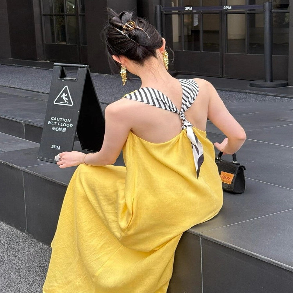Summer super beautiful yellow linen dress 2025 new style this year s popular explosive temperament V neck vest dress image 2