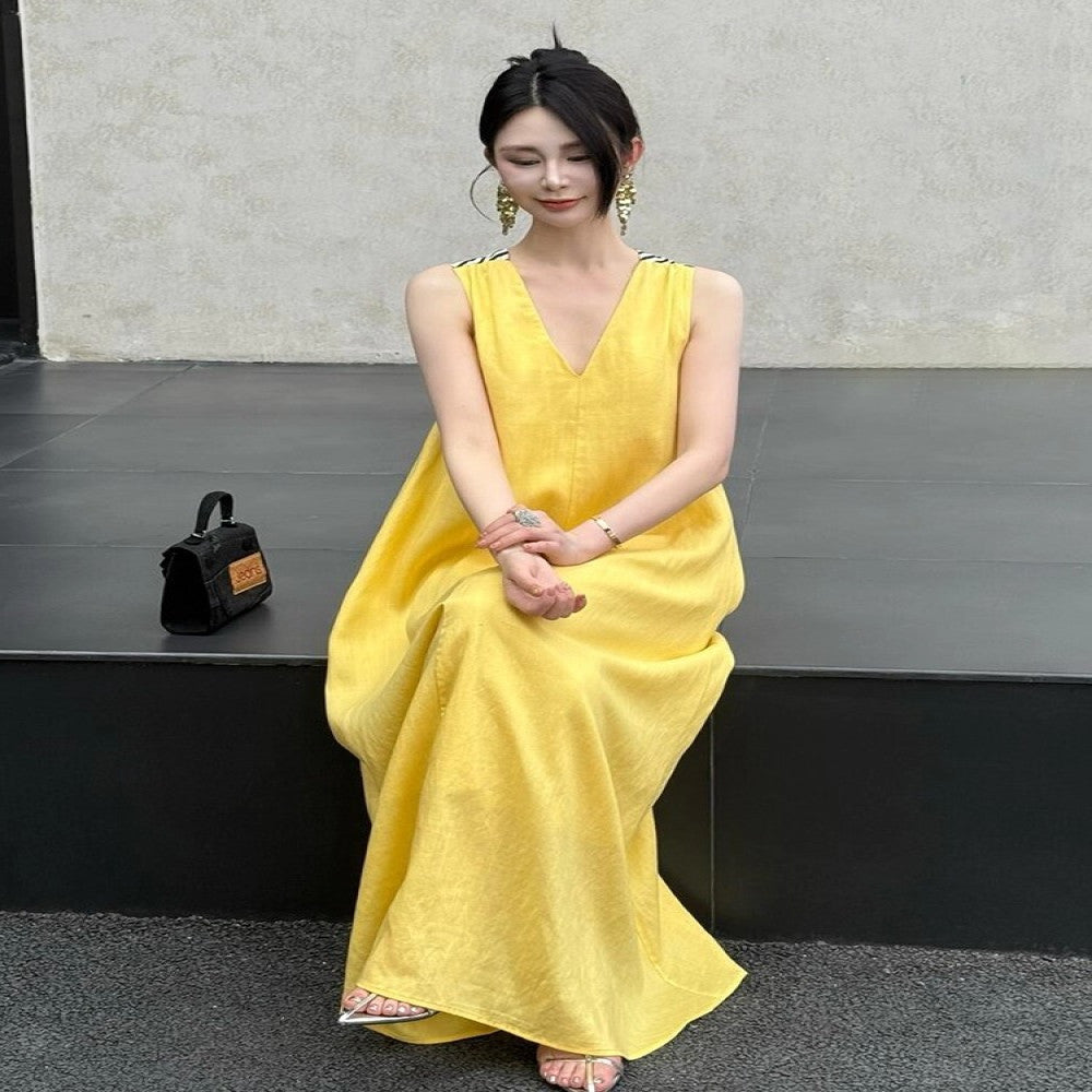 Summer super beautiful yellow linen dress 2025 new style this year s popular explosive temperament V neck vest dress image 10