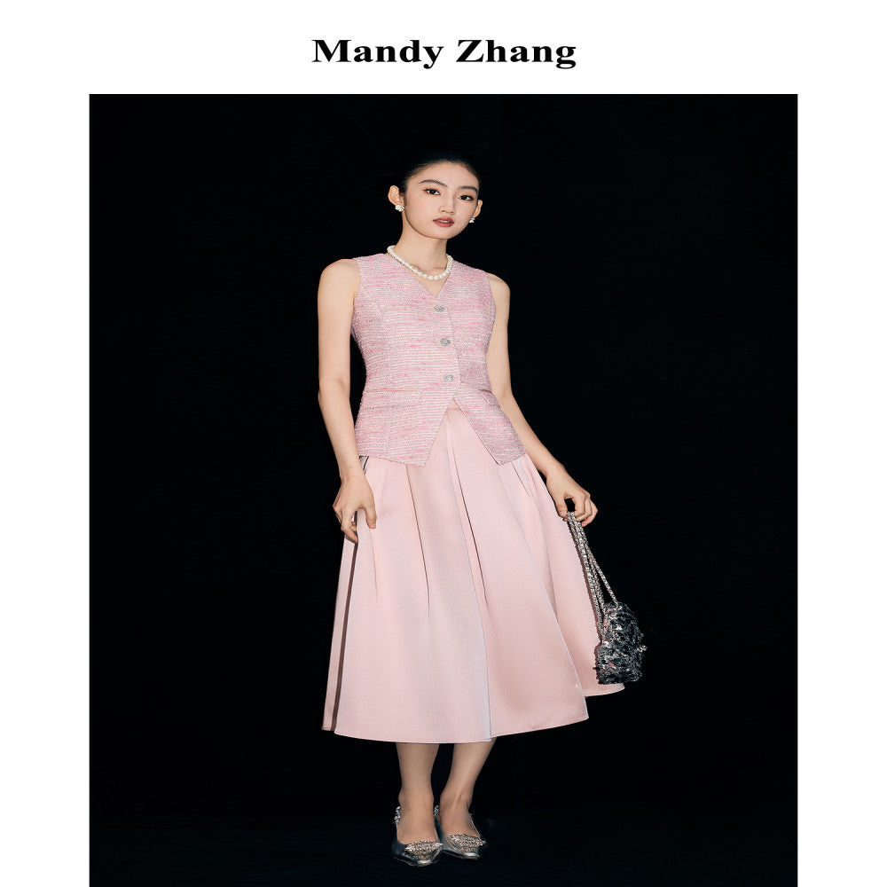 MandyZhang delicate floral yarn strawberry powder V neck small fragrant style vest women s autumn temperament vest top image 5