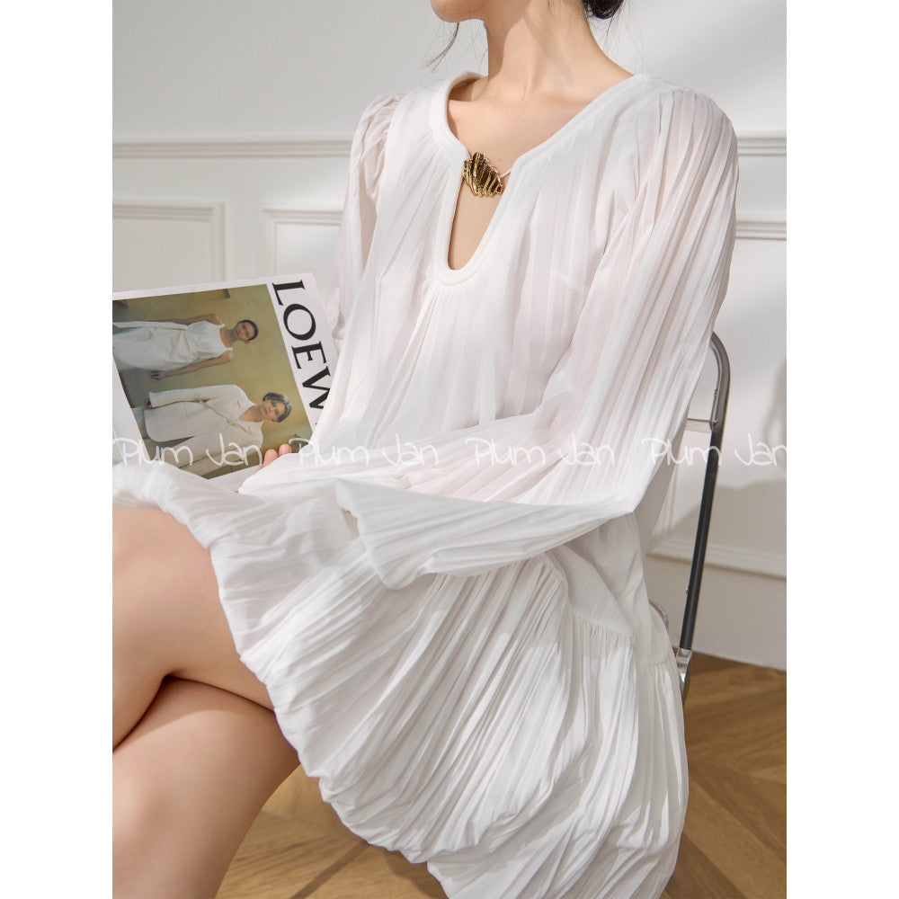 Plum Jan White Dress Women s Thin French V neck Fold 2025 New Summer Sunscreen Short Dress image 6