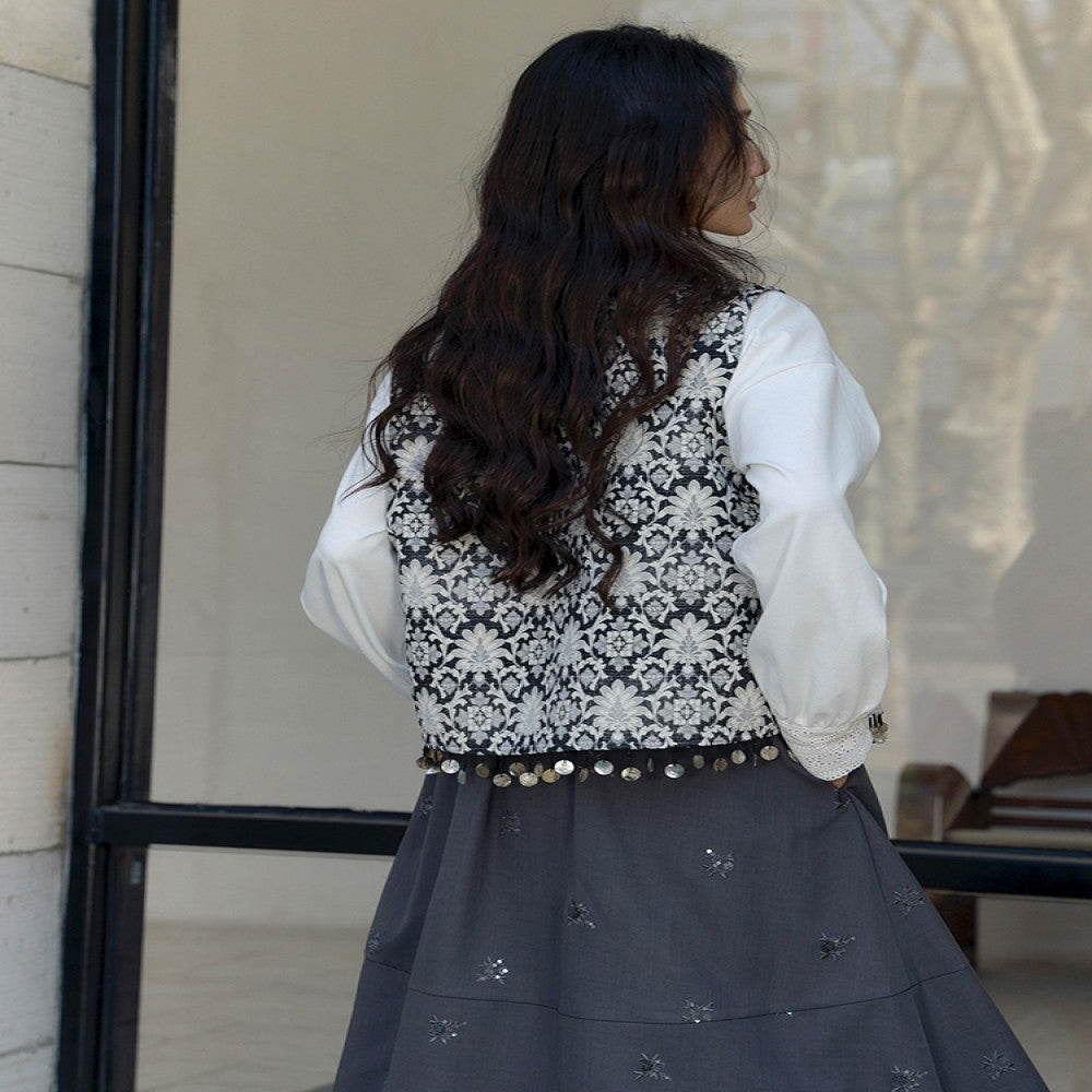 Xiaolu Miya Flower series original new Chinese shell lace heavy jacquard vest spring image 5