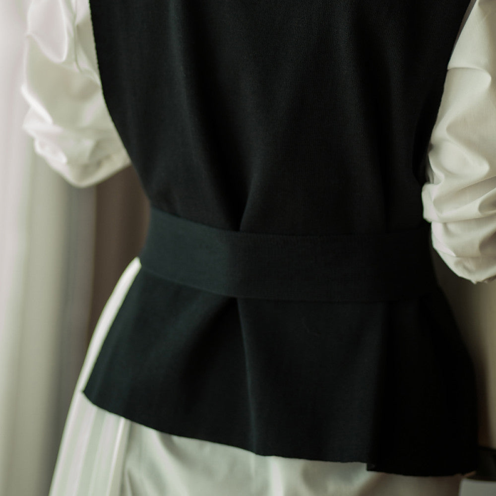 Wuwei Korean style literary 2025 autumn new women s casual temperament suit loose irregular pleated two piece suit image 4