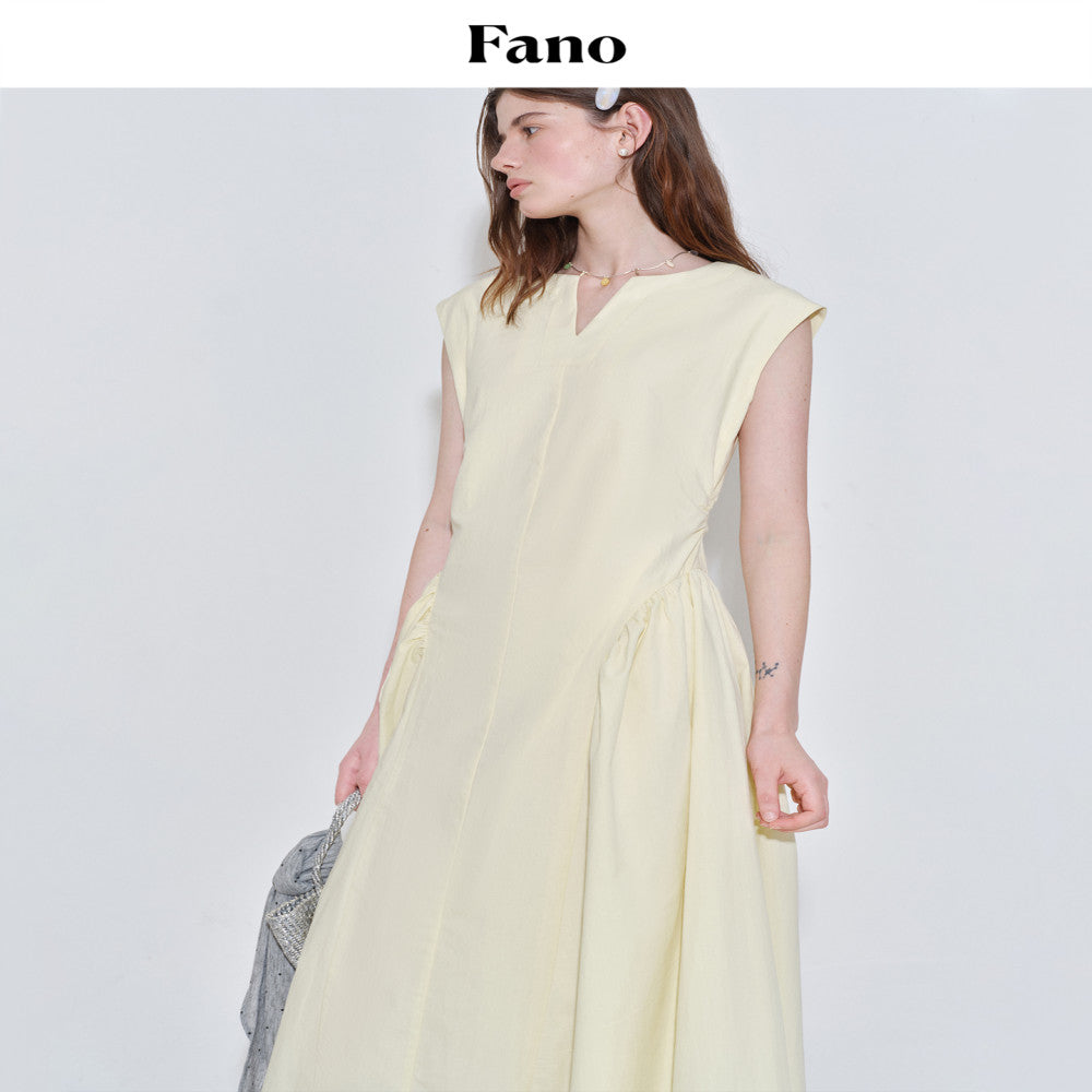 Fano streamlined main style versatile daily wear with curved dividing lines small V neck dress summer women s 2025 new style image 2