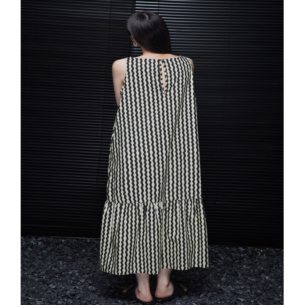 Moment striped dress for women 2024 summer new style high end and exquisite super good looking niche design slimming off image 5