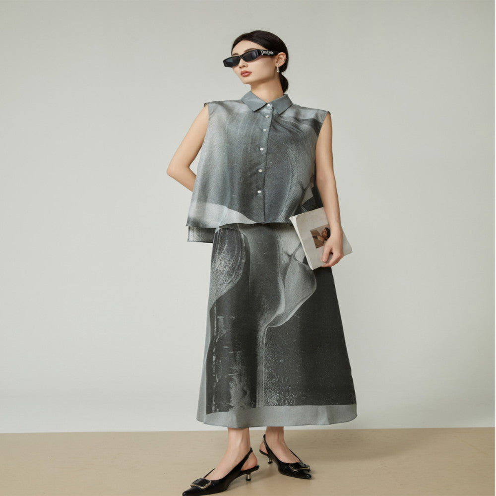 Hu Ke s gray sleeveless vest set for women s 2025 summer new shirt half skirt clean fit two piece set image 3