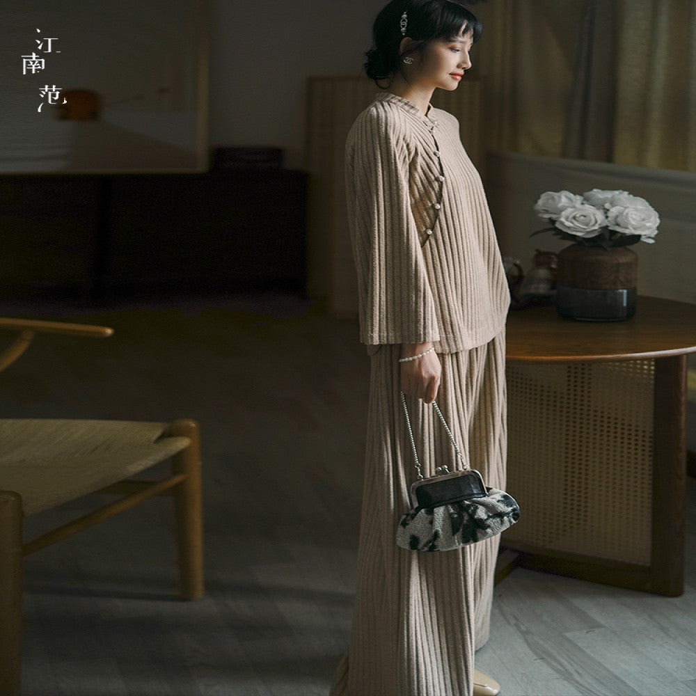 Jiangnan style new Chinese style vertical stripe knitted improved Tang style top 2024 autumn diagonal collar retro young style versatile image 2