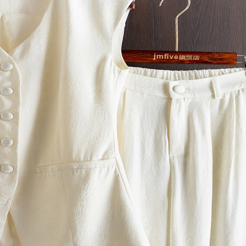 White temperament mulberry silk vest women s 2025 summer new product western style age reducing chic casual wide leg pants two piece set image 4