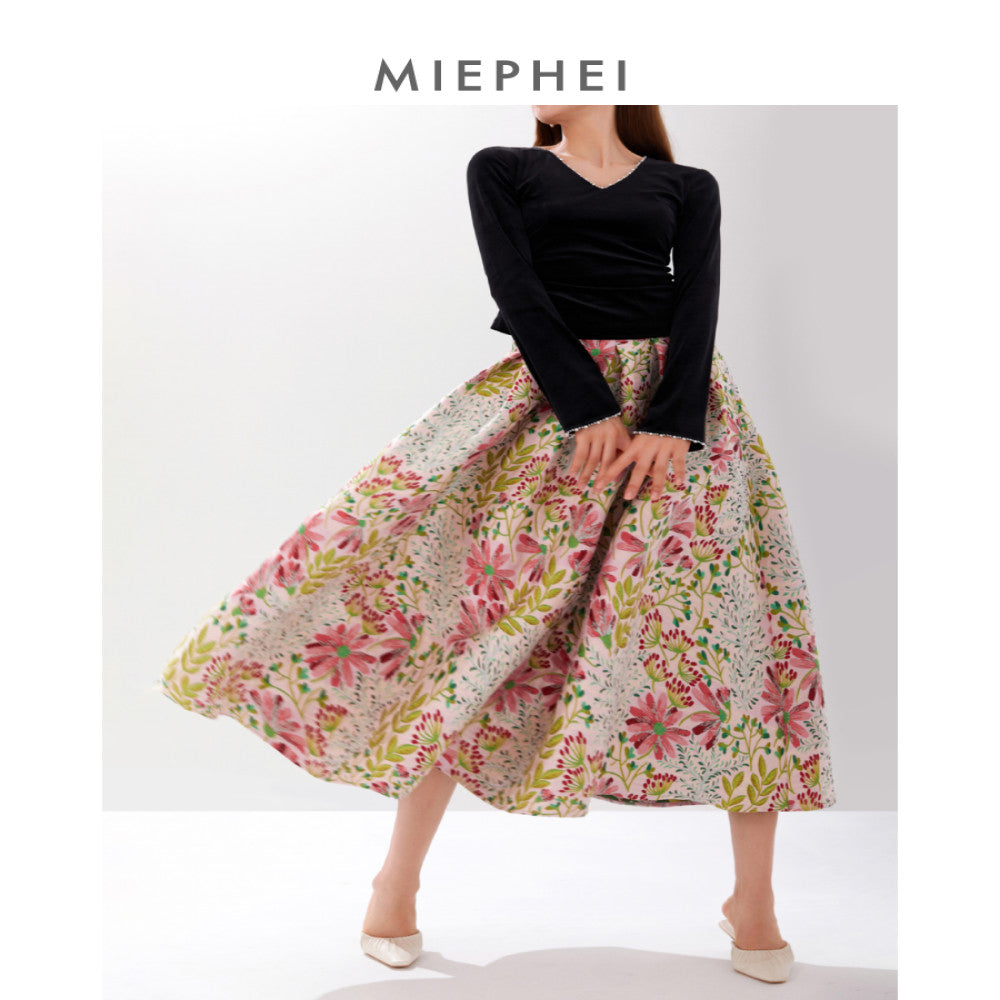 Meifei 2025 Original Design Jacquard Fold Unique Western Style Umbrella Skirt Skirt Half Body Skirt New Women s Autumn Winter Collection image 0