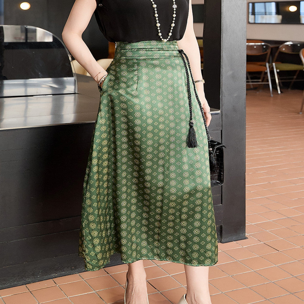 Spring and Autumn New Heavy duty Silk Half length Skirt for Women New Chinese Retro Improved Cheongsam High end Silk Slimming Medium length Skirt image 0