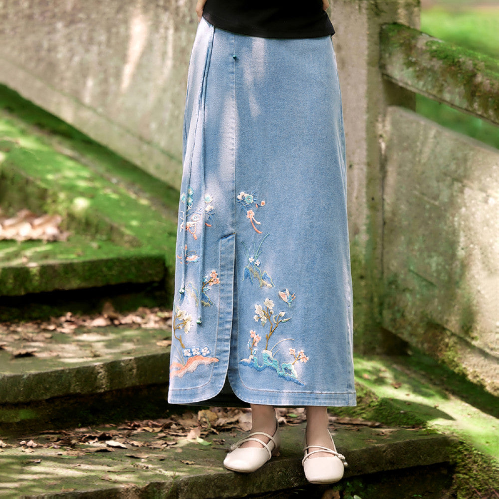 ASAYA4194 – Embroidered Denim Skirt 💙