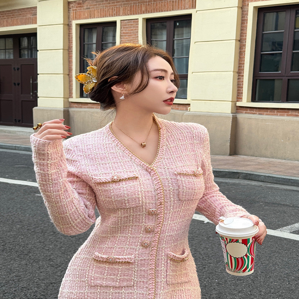 ReVe Haute Couture Dusk Pink Heavy Merino Wool Temperament Waisted Chanel Style V Neck Knitted Dress image 1