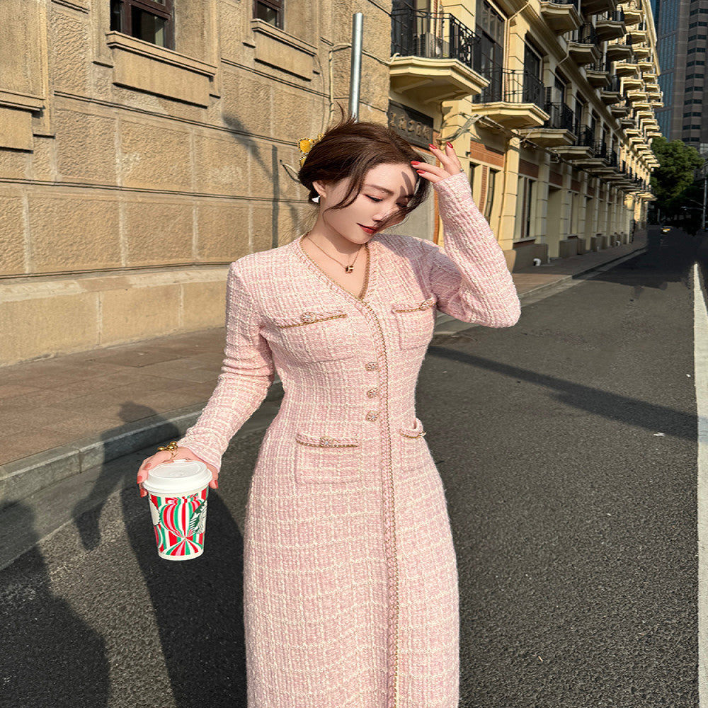 ReVe Haute Couture Dusk Pink Heavy Merino Wool Temperament Waisted Chanel Style V Neck Knitted Dress image 8