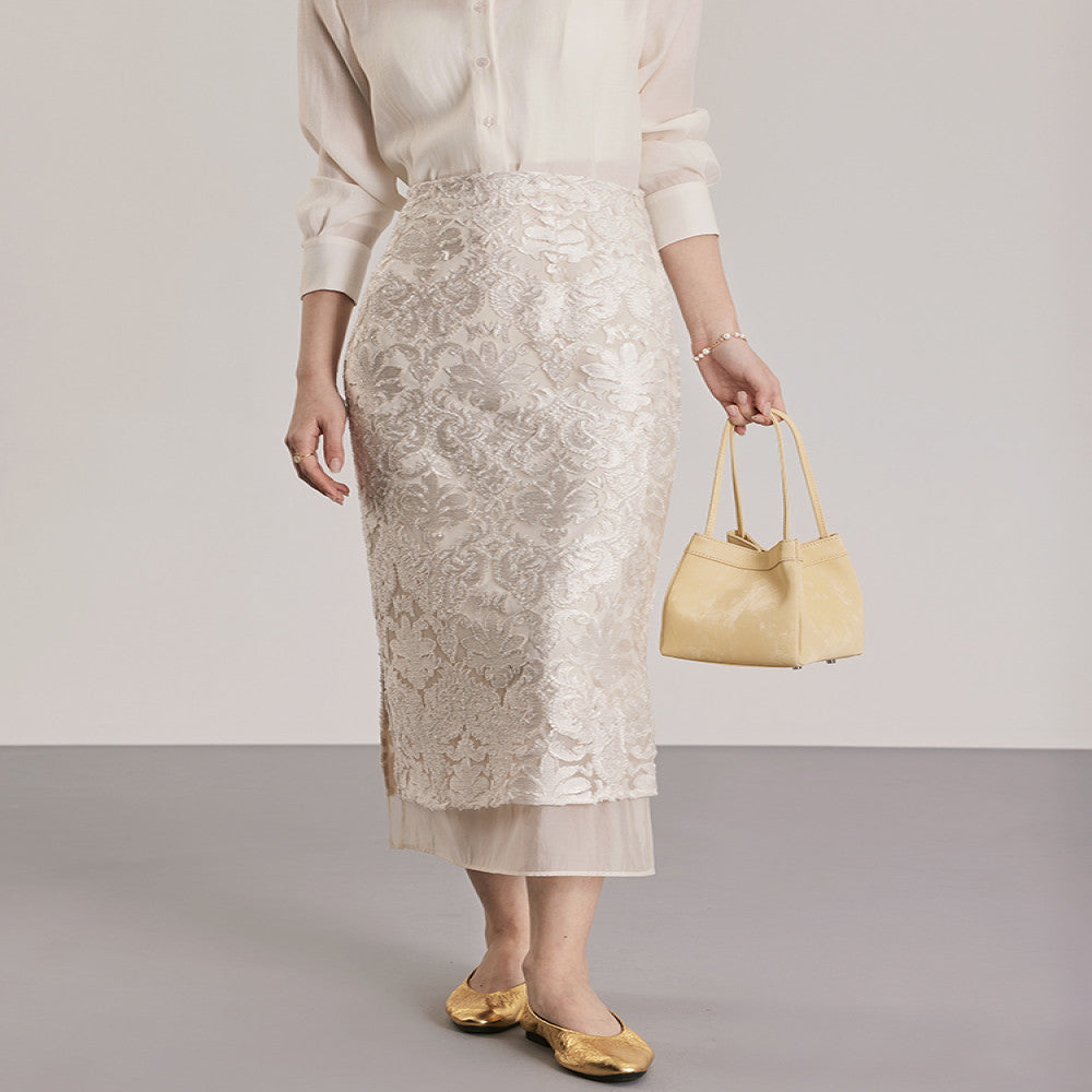 Jiaqi Custom High end Korean imported burnt out fabric Elegant hip hugging handmade lace skirt with side slits image 7