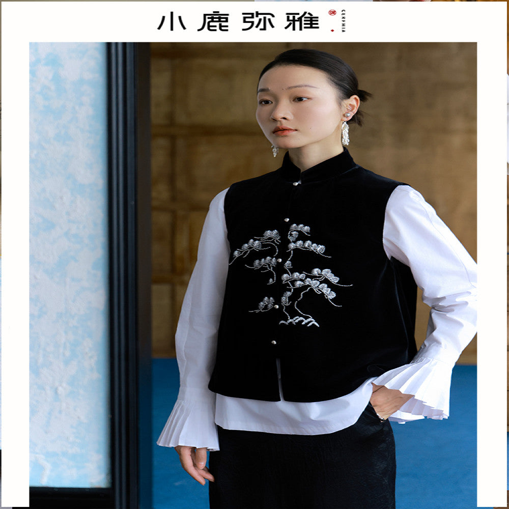 Xiaolu Miya s Pine original design new Chinese style heavy beaded velvet padded vest image 0