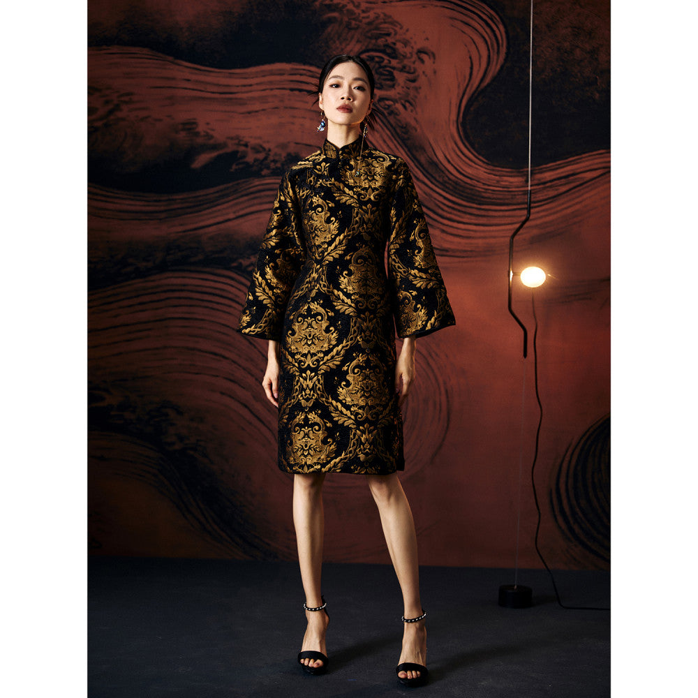 Original retro improved national trend color piping daily oblique lapel inverted large sleeves loose black gold jacquard cheongsam image 10