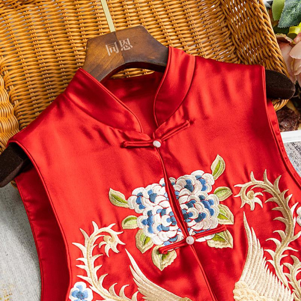 2025 Spring New National Style Red New Year s Clothing Acetate Heavy Industry Embroidery Vest Coat Women s New Chinese Top Vest image 2