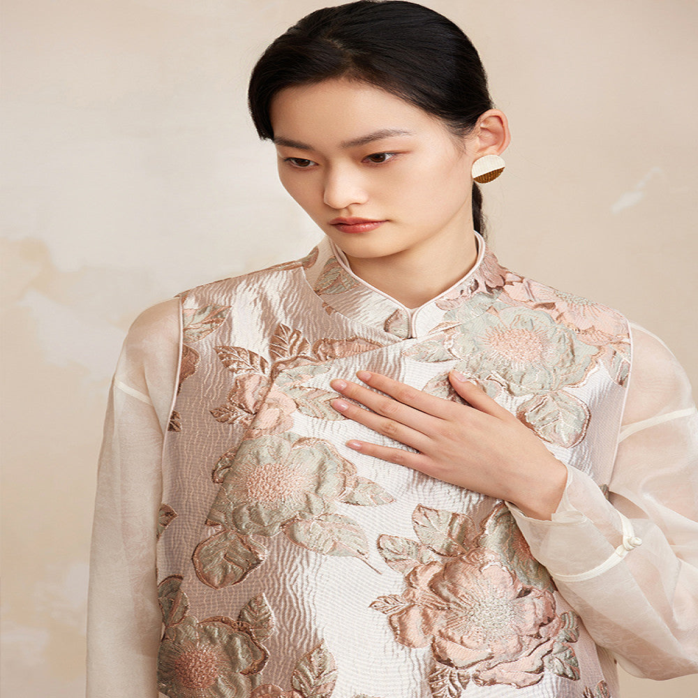 Ruyi Lian Yun Yao Ye Liang Silk Satin Jacquard Vest Women s New Chinese Style Pocket Metal Buckle Vest image 3