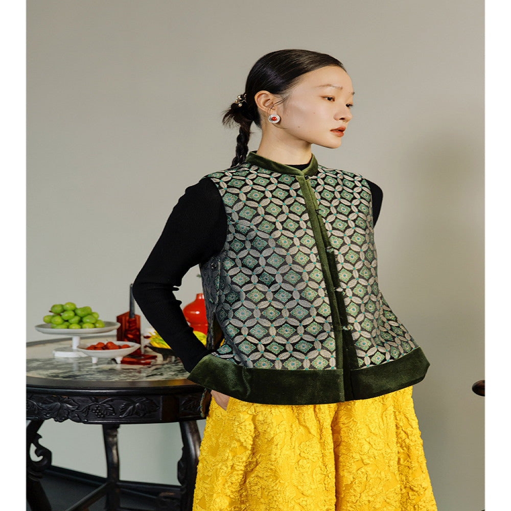 Xiaolu Miya Bao Xiang series new Chinese style velvet double breasted spliced quilted vest autumn and winter image 2