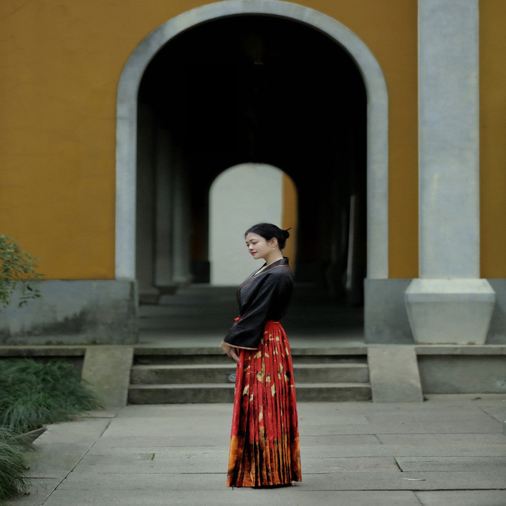 Ruihe Fengnian Red Chinese style mulberry silk silk horse face skirt for women in spring and autumn improved daily half skirt image 5