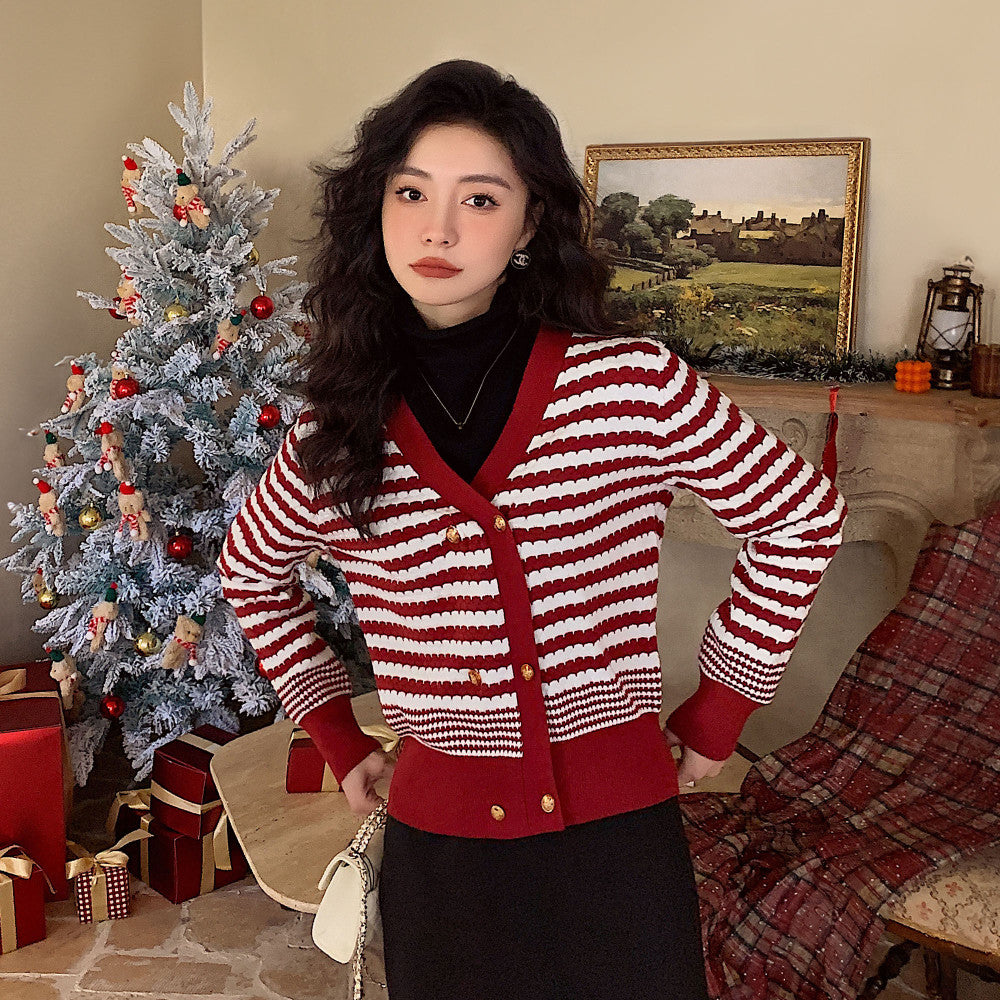 2025 New Year of the Snake Year Suit Spring Festival Outfit Red Wool Knitted Cardigan Top Short Jacket Women s Clothing image 15