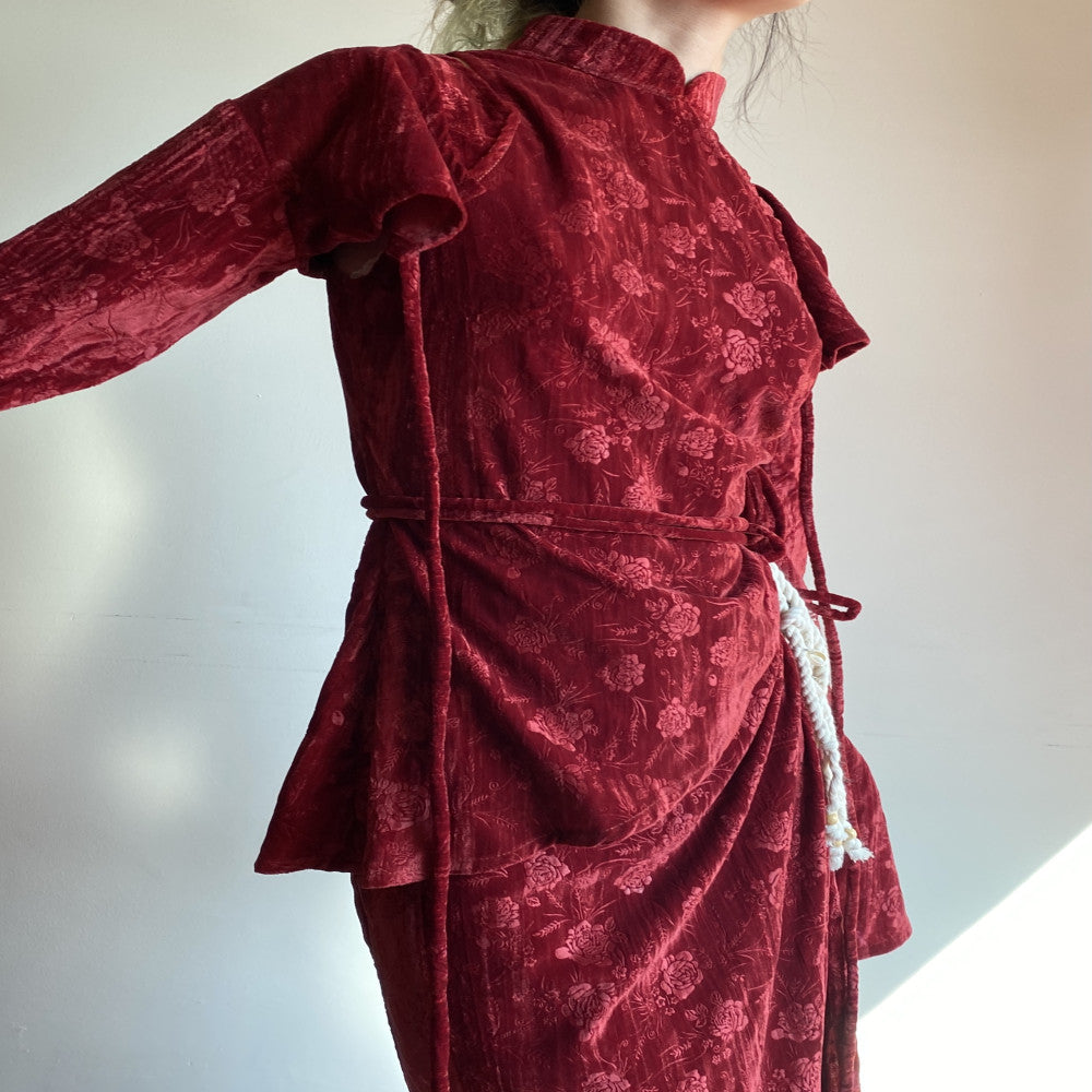 limp online original winter rose retro velvet red new Chinese cheongsam asymmetrical pleated top image 2