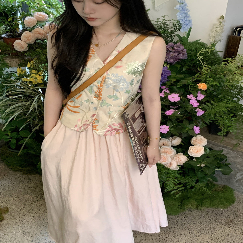 Thecoco linen embroidery old money style original halter neck dress vest suit female summer heavy industry temperament image 25